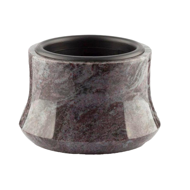 Grabschalen aus Granit