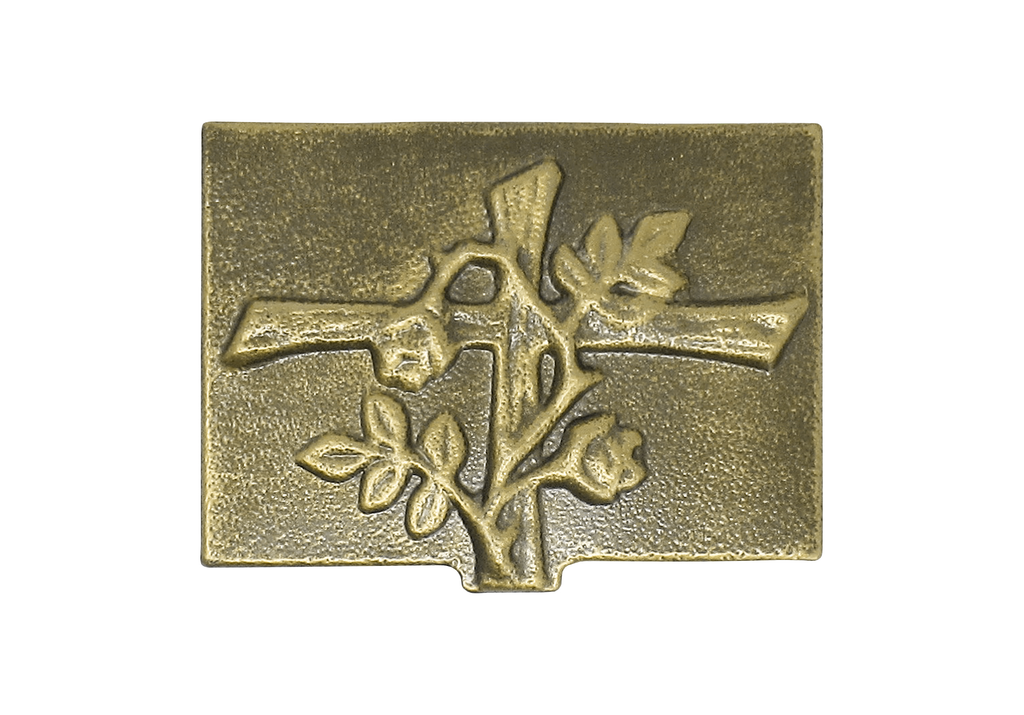 Grabweihkessel mit Kreuz und Zweigen